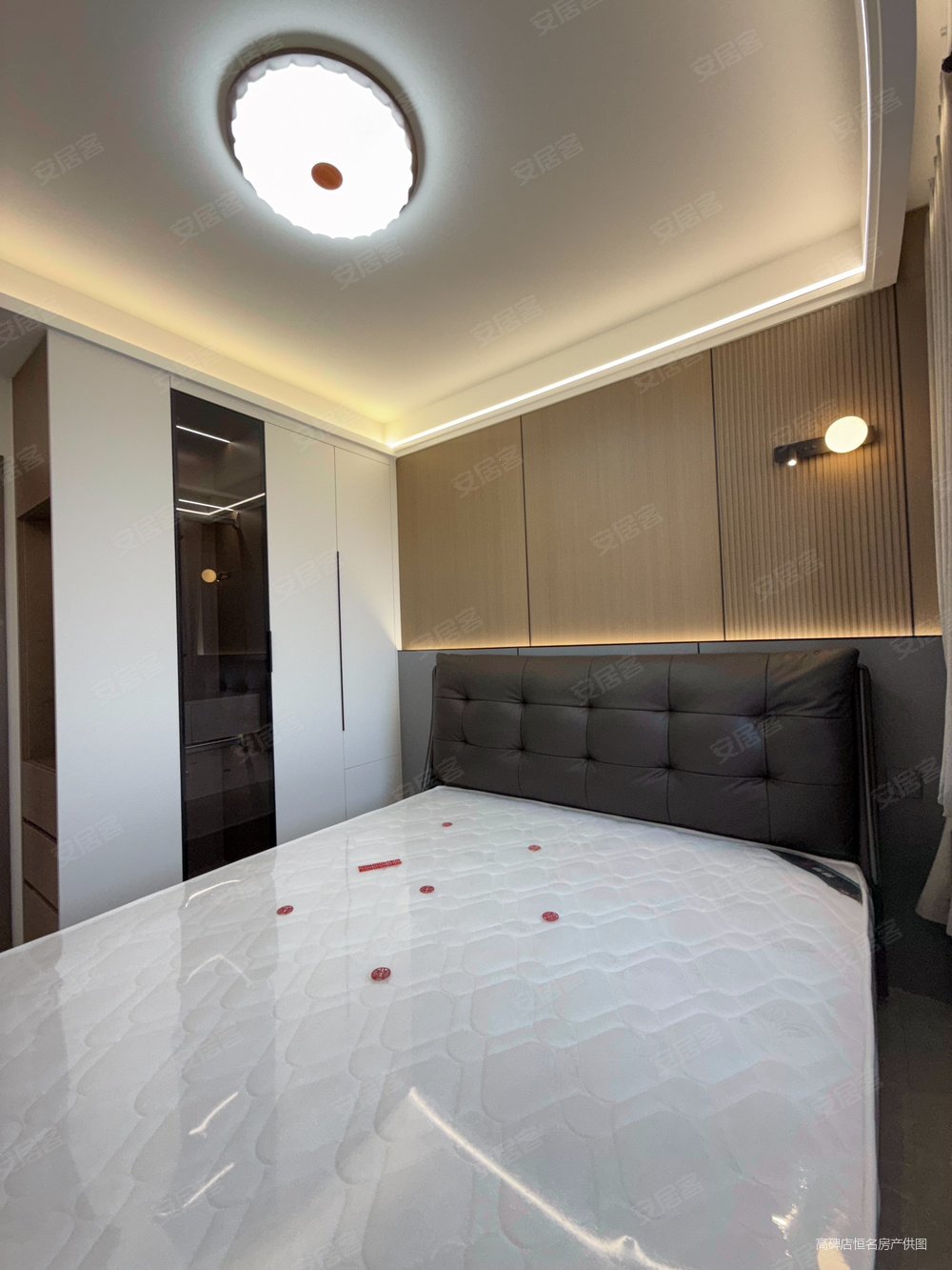 英伦名郡剑桥郡3室2厅2卫119㎡南北95万