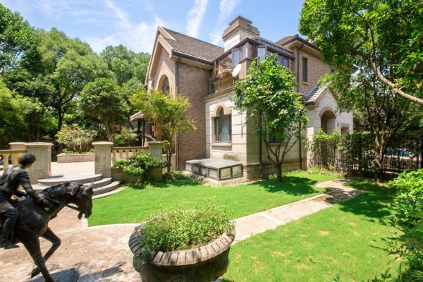 好不好_中介房产经纪人:童志辉对南郊别墅(别墅)的评价-上海安居客