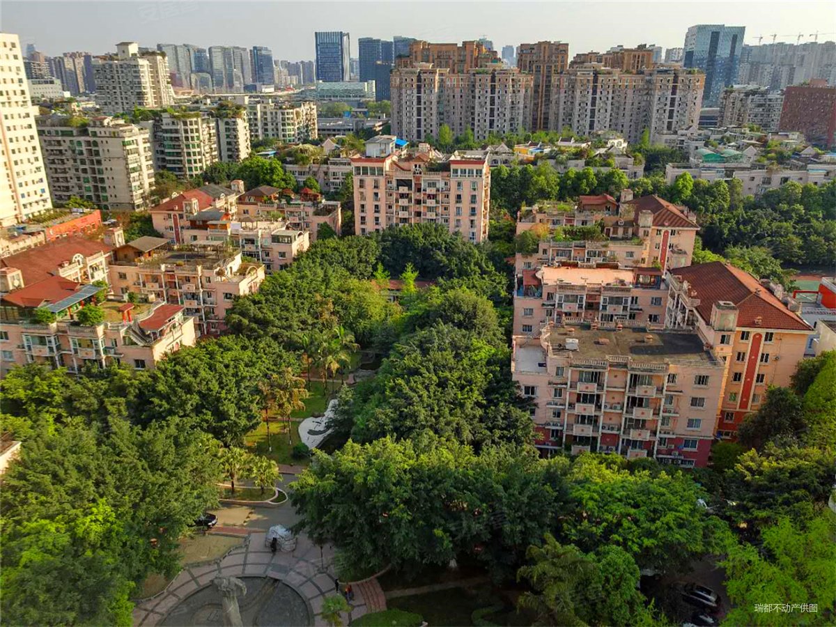 锦绣花园(西区)3室2厅2卫178.49㎡南北270万