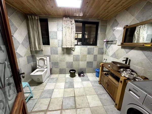 包头稀土高新区黄河大街三江尊园(别墅)租别墅找小郭 三江尊园别墅 精装修 带大院 看房方便提前联系出租房源真实图片