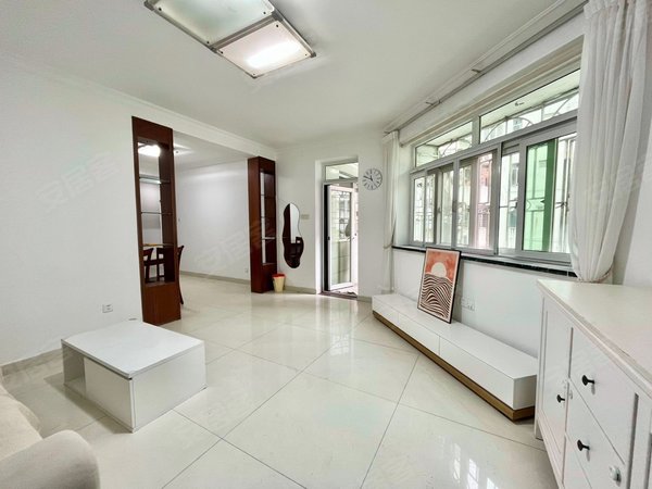 深圳罗湖布心布心花园(三区)可办理租赁合同 三房带大阳台 随时看房