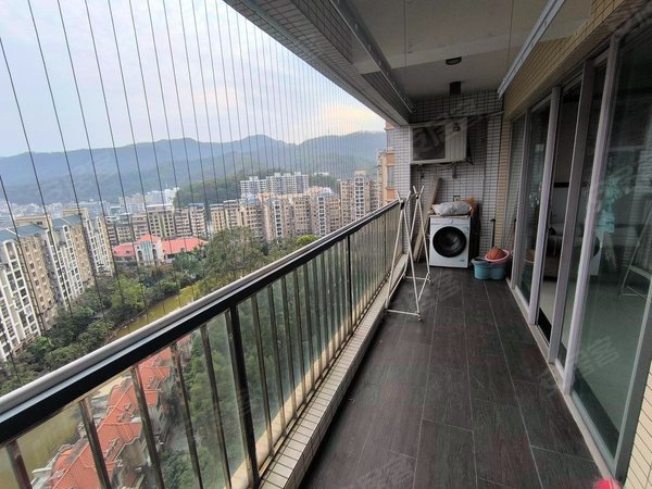 深圳布吉李朗翠枫豪园双主卧户型大平层,合适大家庭居家,高楼层看别墅