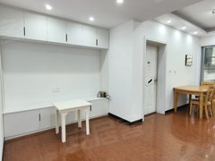 大丰大中大中城区丰中,新词酒店旁  御景嘉园 4楼 三室两厅一卫出租房源真实图片