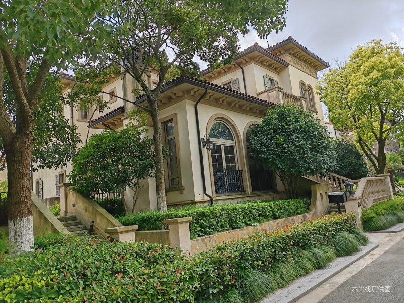 崇明陈家镇览海国际高尔夫独栋别墅超大空间花园总价1000