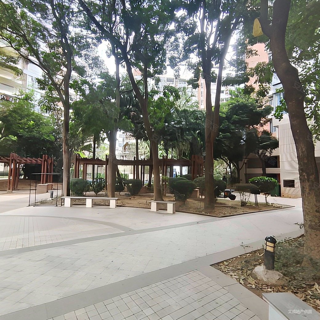 南城车站旁丰盛名苑高层朝南精装三房业主自住保养好