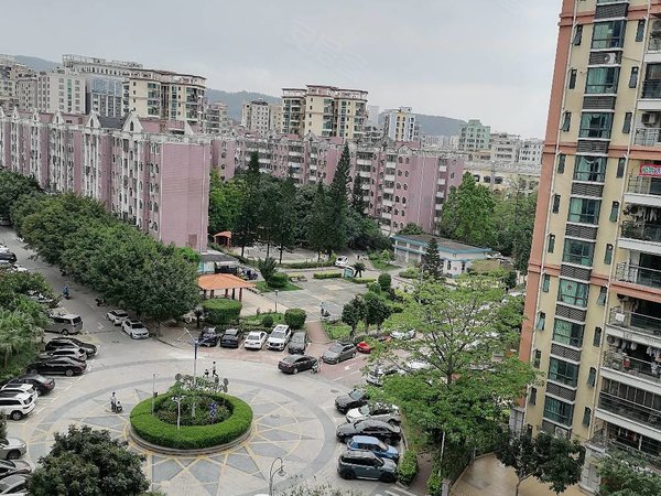 深圳宝安福永金域豪庭(三期)福永地铁口小区金域豪庭三房两厅一卫电梯