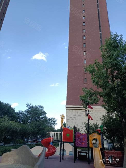 雪莱小镇,洋房三居,一梯两户,格局好,满五  ,随时看房