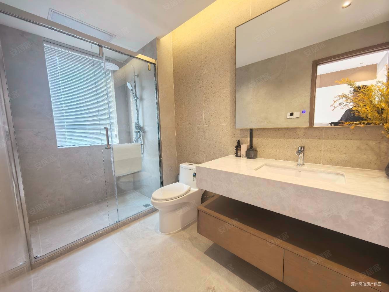 西京都高尔夫别墅4室2厅5卫236㎡南北106.1万