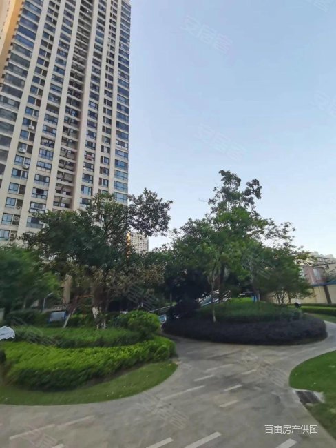 古镇旁(盛天悦景台二期 ) 单价8千多低于市场价电梯三房