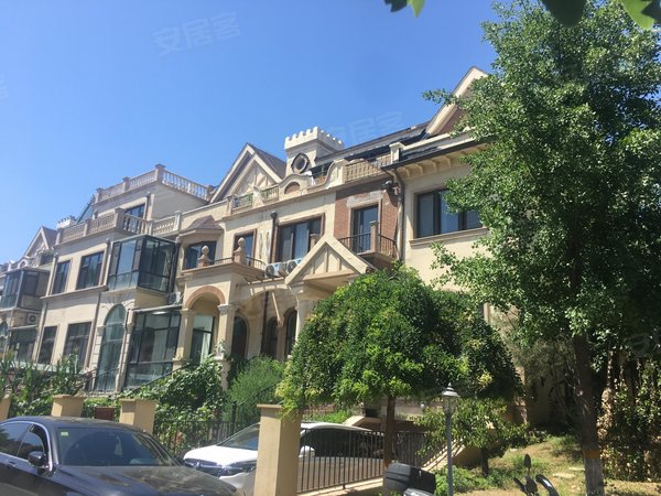 北京昌平沙河中海瓦尔登湖中海瓦尔登湖新出精装修联排别墅,适合居家