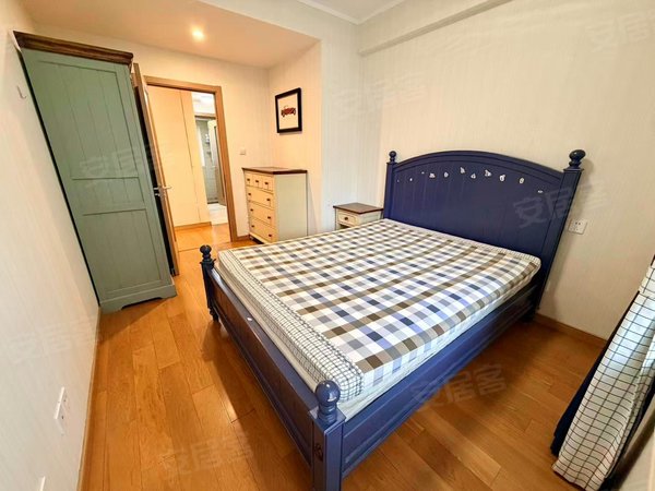 苏州吴中木渎香格里花苑(东区)香格里花苑(东区) 精装修 电梯房 通风好出租房源真实图片