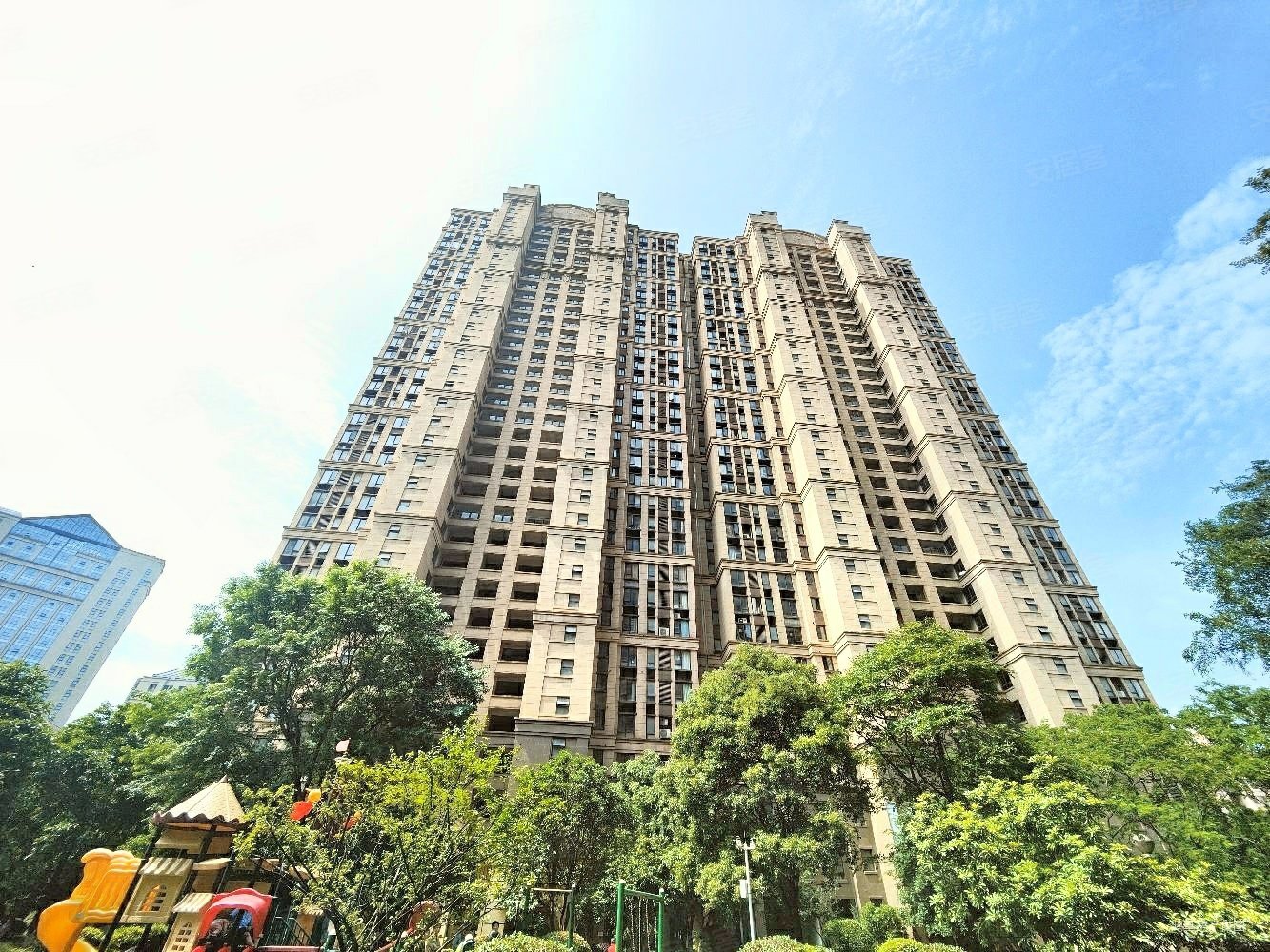 地铁口价格美丽 急售,华润橡府二手房,194万,3室2厅,2卫,114平米-南昌