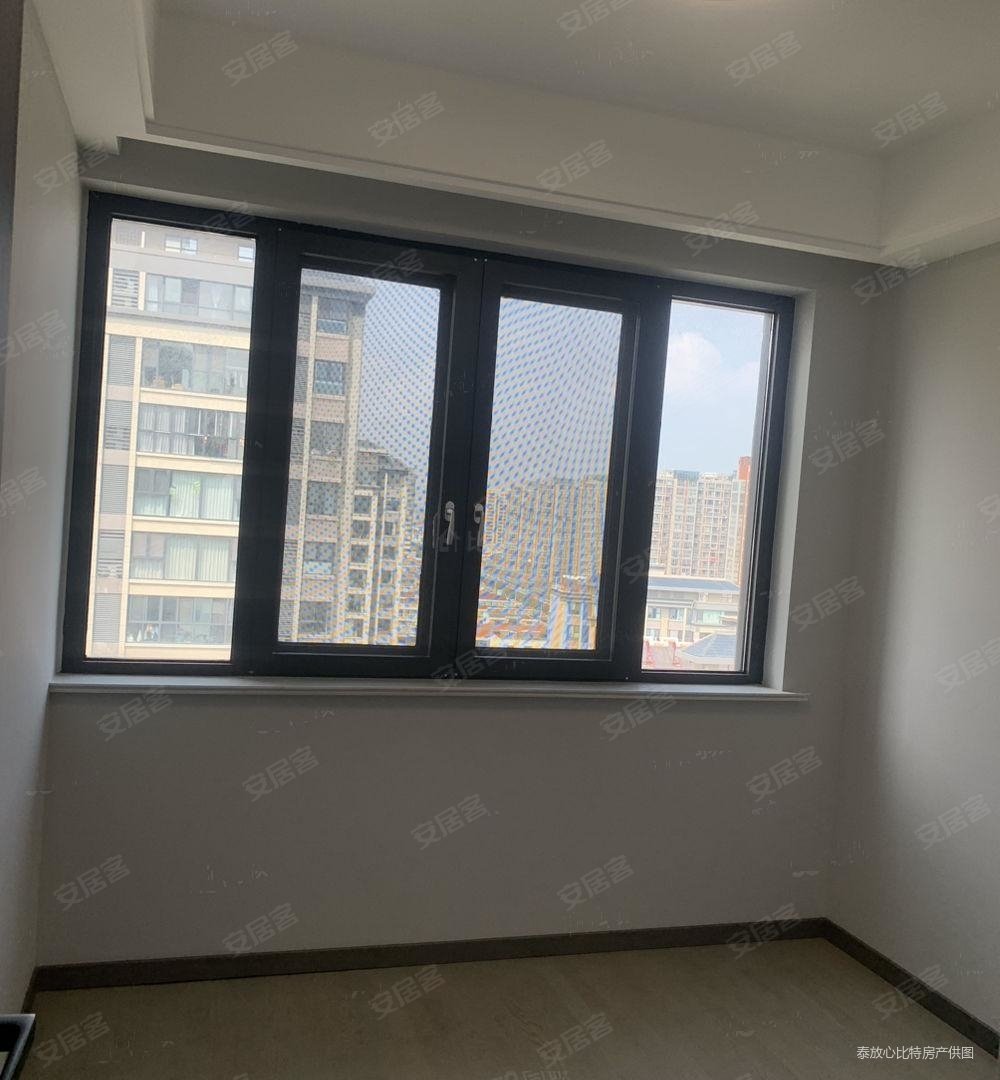 精装未住 天泽府桃李府