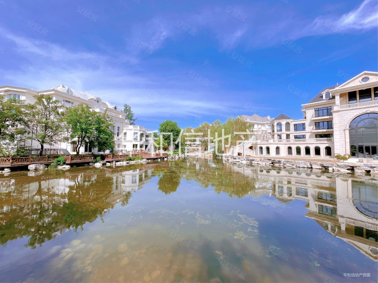 远洋lavie6室3厅6卫845㎡南北6600万