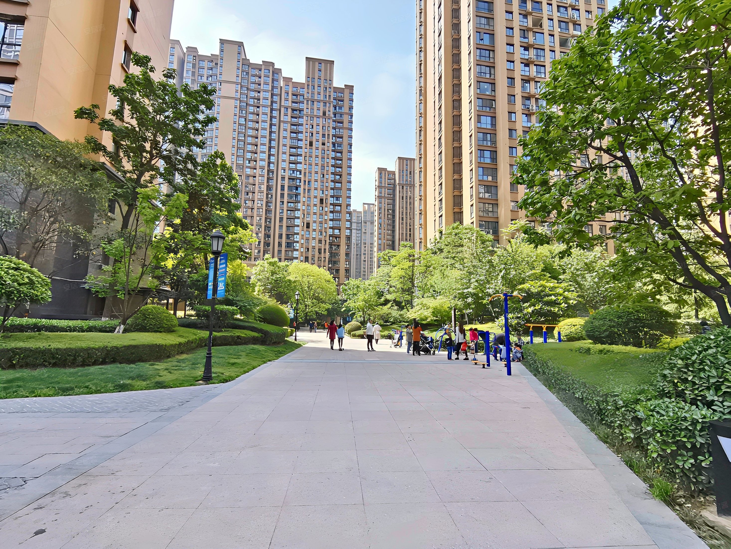 西安房产网>西安二手房>高新区二手房>大寨路二手房>融侨城(西区二三