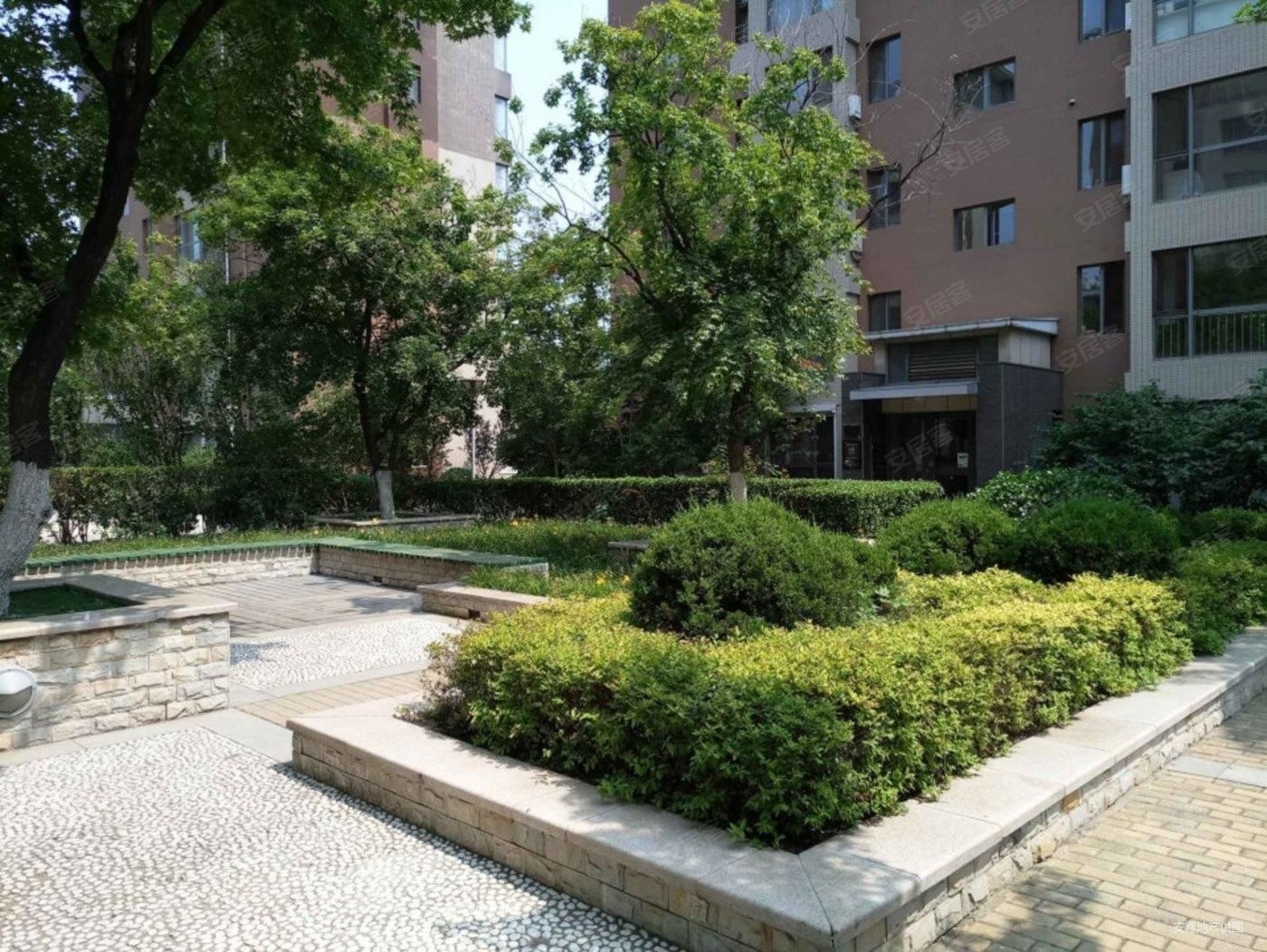 五一广场远洋风景南北通透2室楼层好看房有钥匙价格可谈