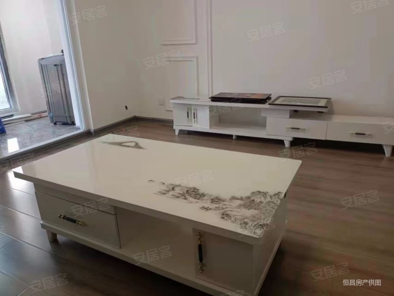 徐州房产网>徐州二手房>贾汪二手房>新夏路口二手房>南湖御景>