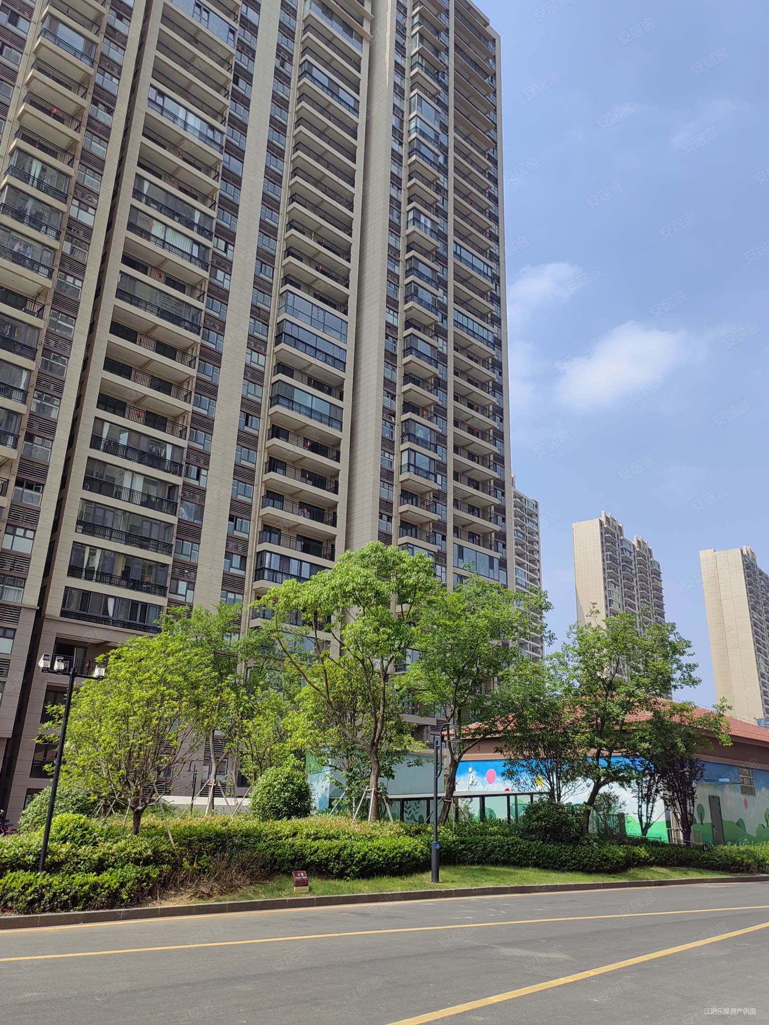 上品璟苑3室2厅2卫121㎡南北86.8万