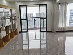 龙江中心 4室2厅2卫 123平 精装修 适合办公,自住