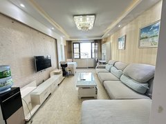 昆明盘龙火车北站桃园大厦旁   同德广场  临地铁口  标准两房  装修清爽出租房源真实图片