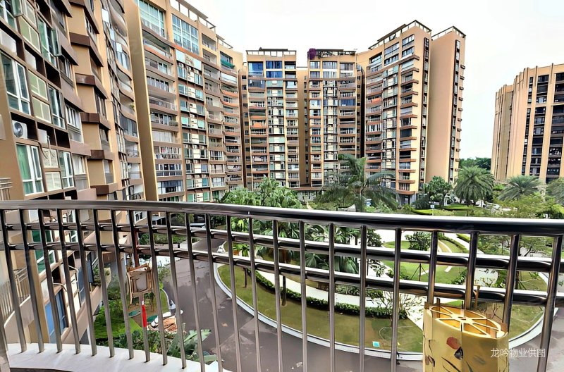 海愉半岛花园3室2厅2卫142.2㎡东350万