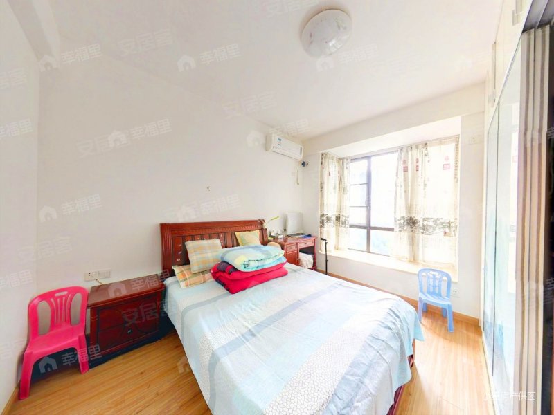 凯城花园 精装可拎包入住 中间楼层采光好 正规商品房 临地铁