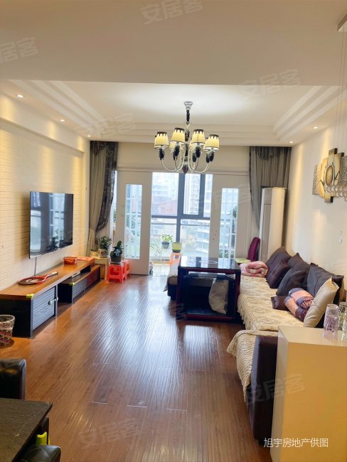 金龙星岛国际 双卫格局 近地铁 交通便捷 医疗配套成熟