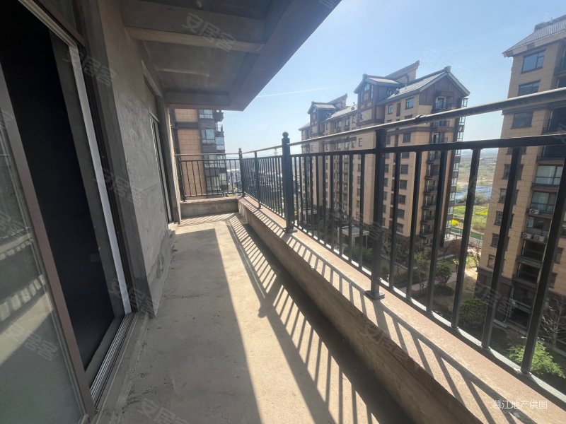 龙门一号两室两厅一卫35万