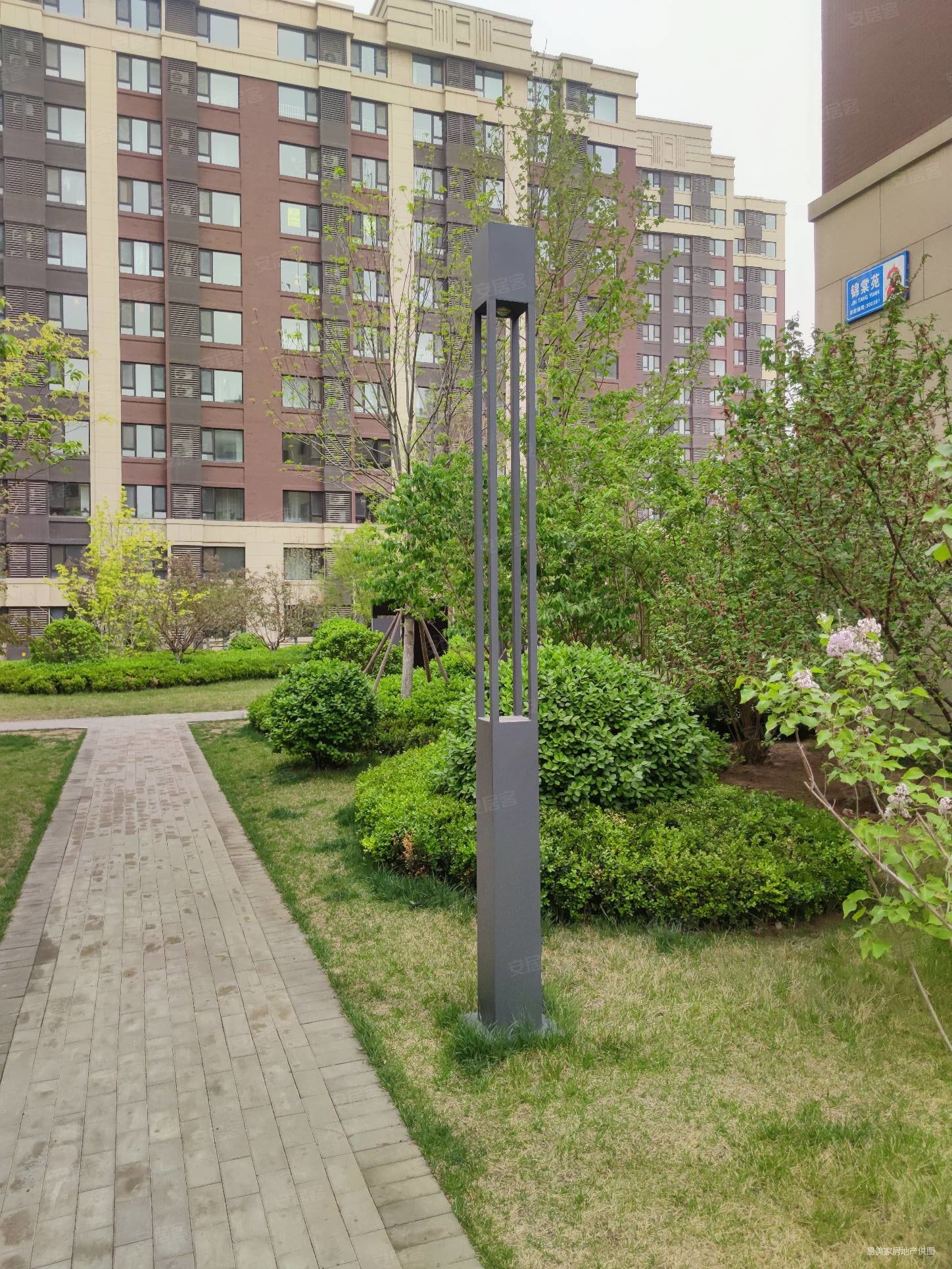 全景落地窗 万科锦庐旁 金地艺华里 128平米 230万,锦庐(西青)二手房