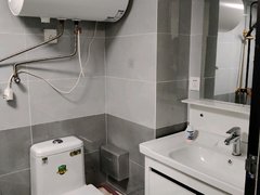 合肥庐阳四里河鼎鑫中心 1室1厅1卫出租房源真实图片