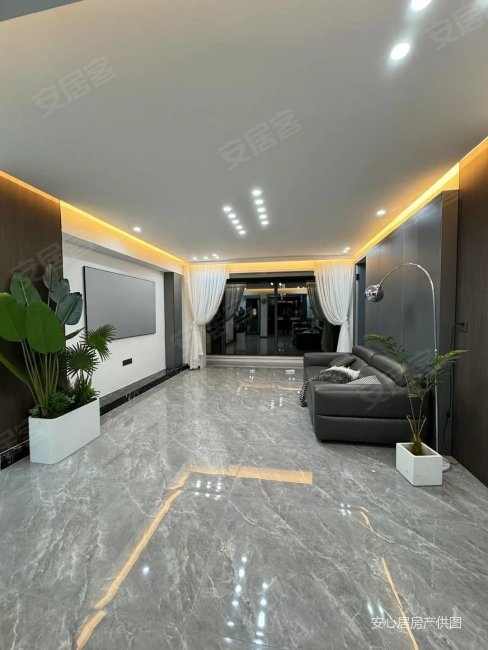 中东 帕萨迪纳  三室两卫 多层四楼拎包入住