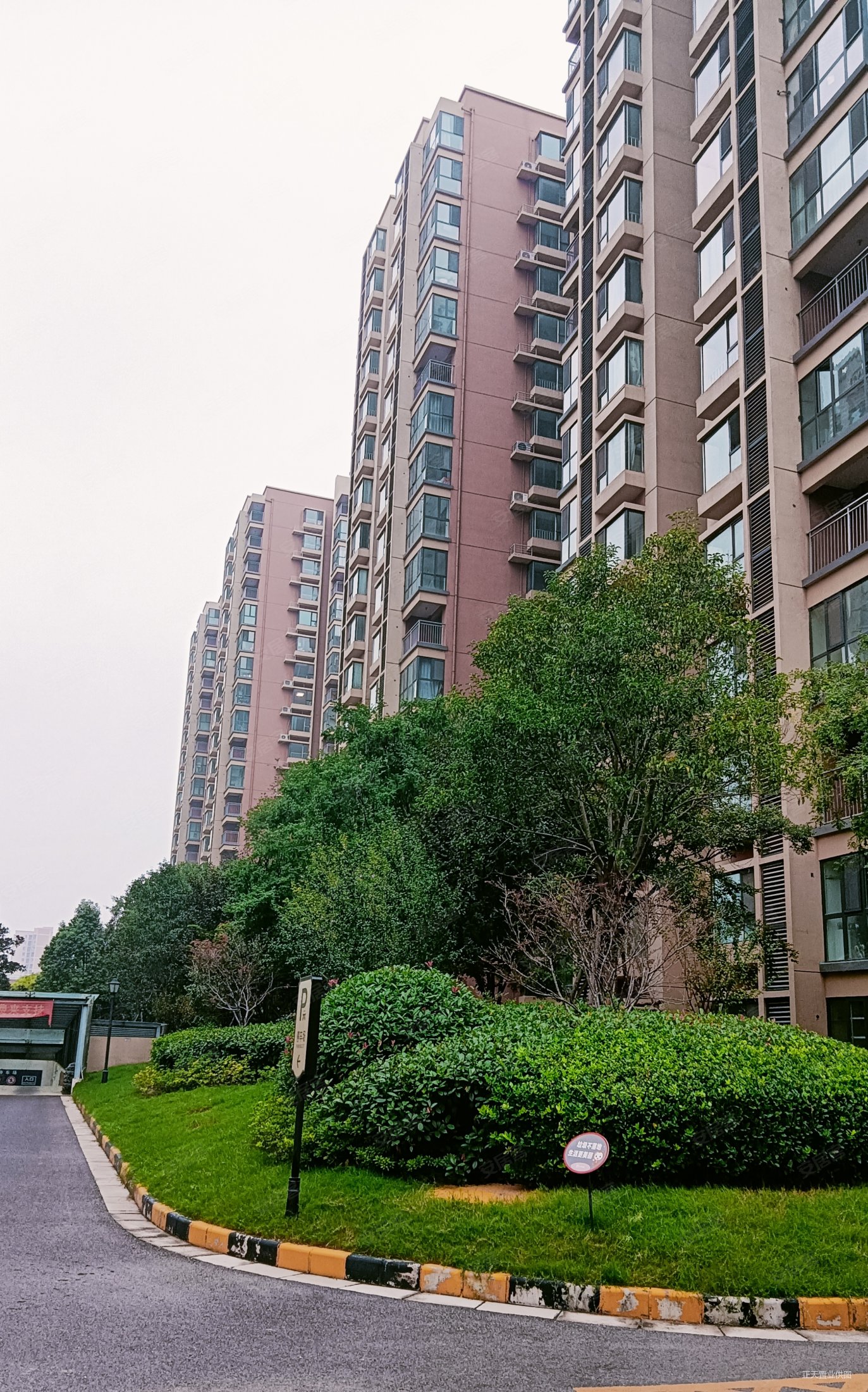 翰林雅苑(b区)3室2厅1卫86㎡南78万