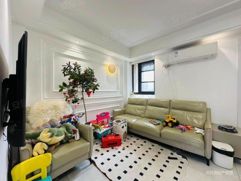 急售 价格可谈 带车位 精装修拎包入住,栎和佳苑二手房,135万,2室1厅