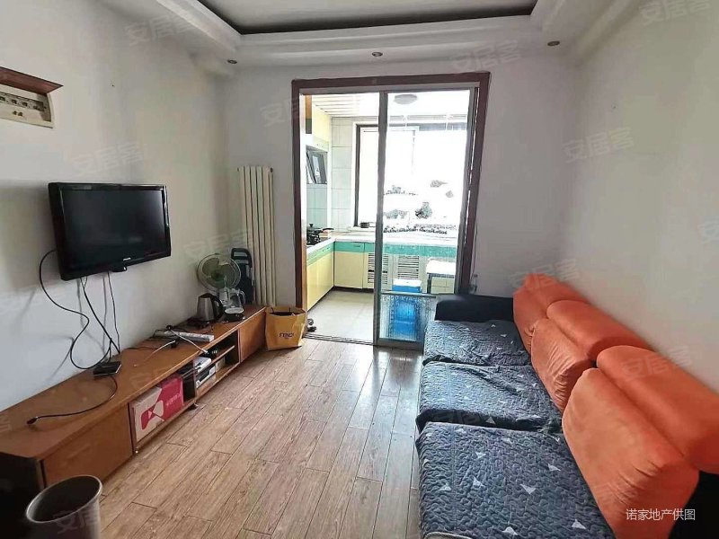 美林园出行方便南北通透商业配套成熟近地铁满五