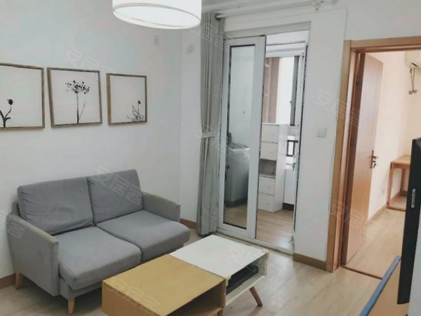 上海杨浦杨浦大桥农房万丰公寓出门地铁12号线,精装修 拎包入住,停车