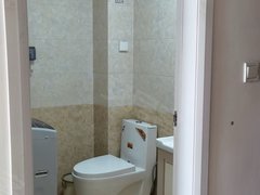 驻马店驿城体育场天都名园 1室1厅1卫出租房源真实图片