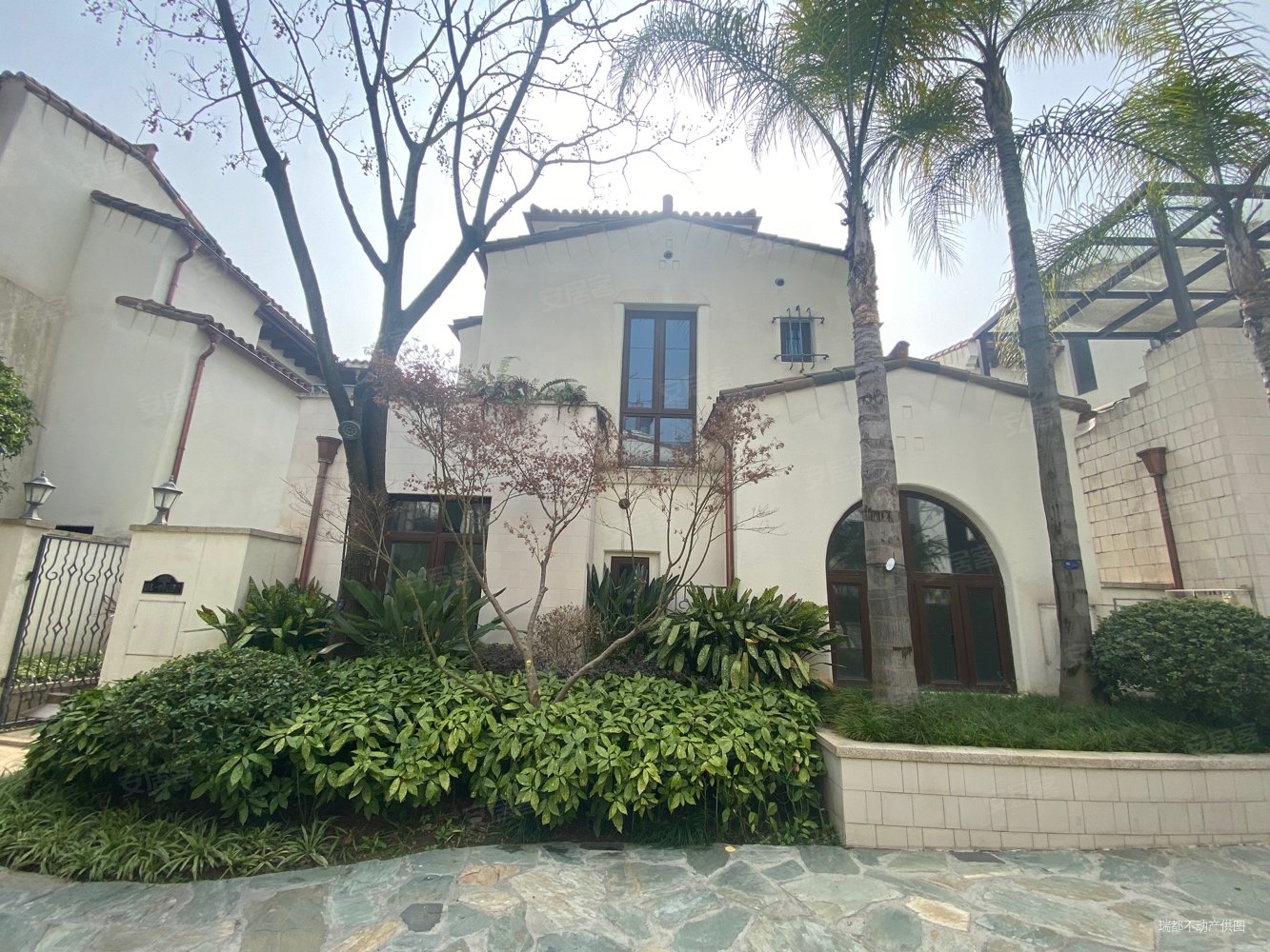 麓湖生态城公园独栋别墅白玉台套房双车库视野开阔