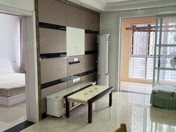 徐州新沂南京路宏基天城宏基天城两室一卫 三个空调 1400月包物业 有钥匙随时看出租房源真实图片