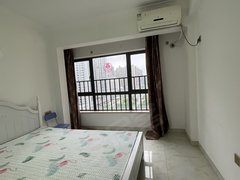 惠州大亚湾中心区三个卧室都有空调，南北通透双阳台，视野无遮挡出租房源真实图片