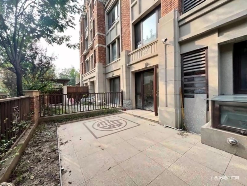 生态城南开旁旭辉陆号院叠拼别墅带院子送地下室好位置不靠大道