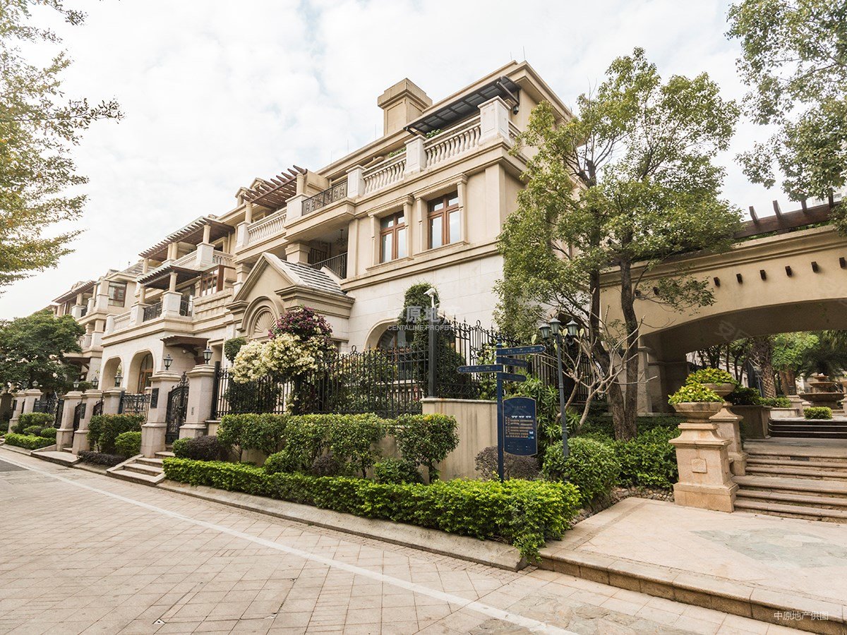 空港新城 福永御景水岸 豪华装修 临湖别墅上下4层 三面花园