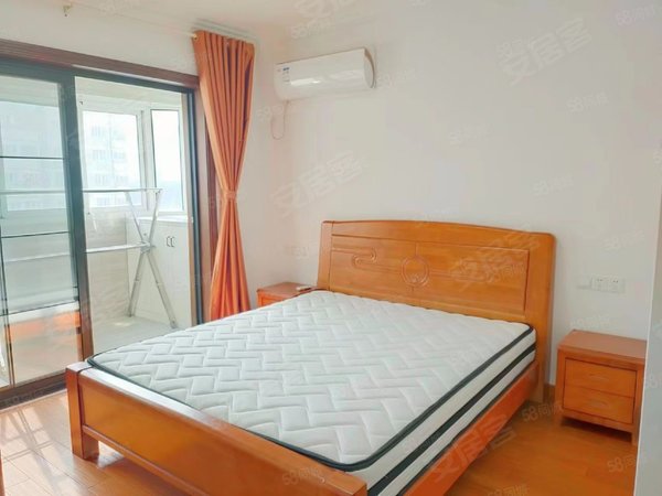 无锡梁溪崇安寺东林苑近锡银大厦,苏宁广场摩天360!