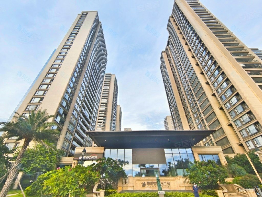 翠湖香山玉兰苑3室2厅2卫114.33㎡南330万