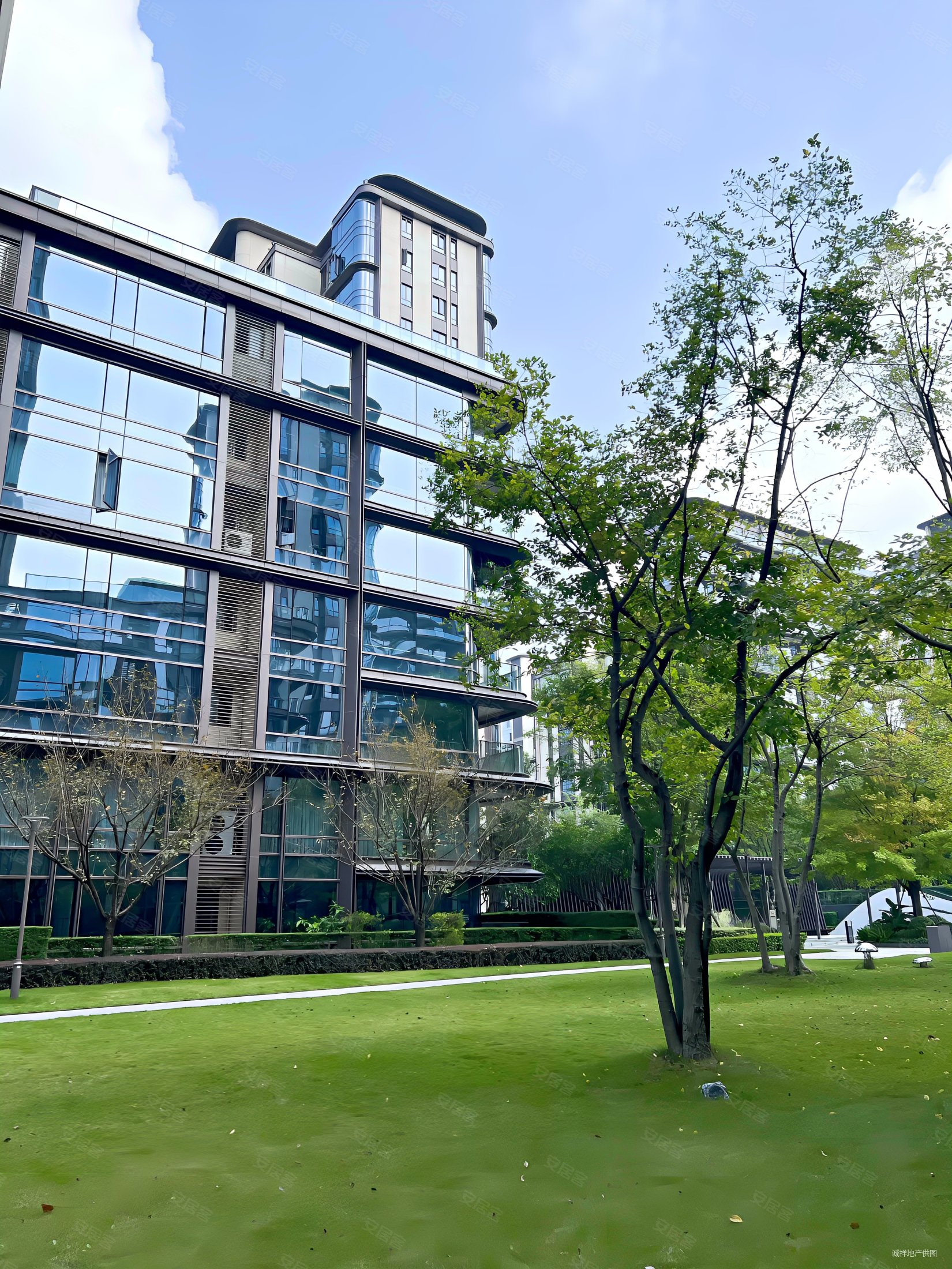 龙湖舜山府(三期洋房)4室2厅2卫130㎡南北350万