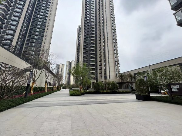 深圳坪山坪山万樾府万樾府3房2卫,精装修拎包入住,锦龙地铁口100米