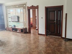鄂尔多斯伊金霍洛旗郡王府广场四号桥附近 永泰苑 5室 家具家电齐全 随时领包入住出租房源真实图片