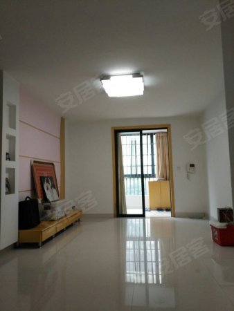 15万精装房 楼层低 出门三号线首付26万业主以小换大急售