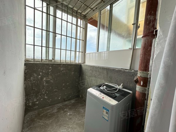 福州仓山金山大道龙祥小区龙祥小区 单身公寓 客厅超大 房东急租出租