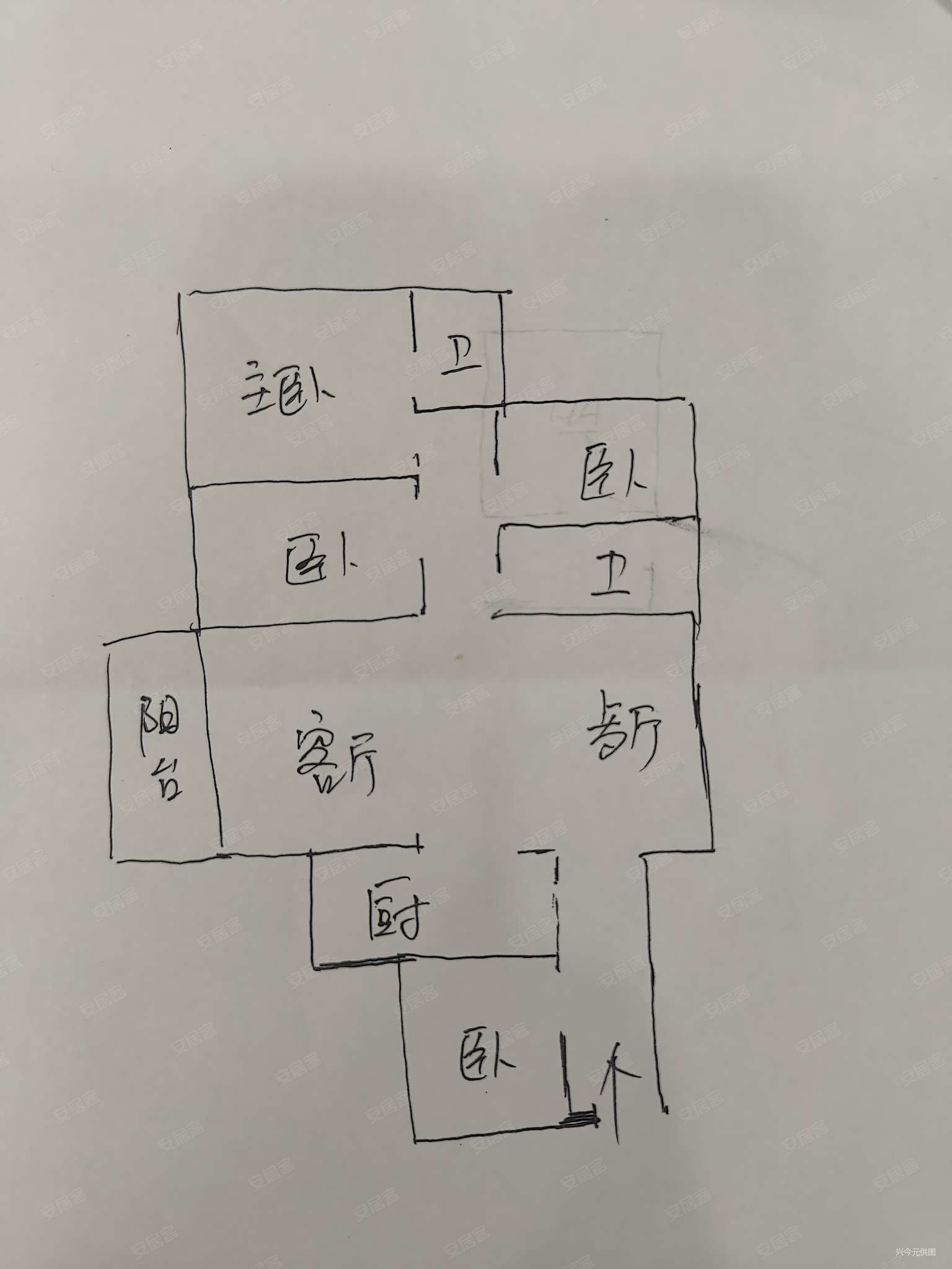 贝地卢加诺4室2厅2卫129㎡东西85万