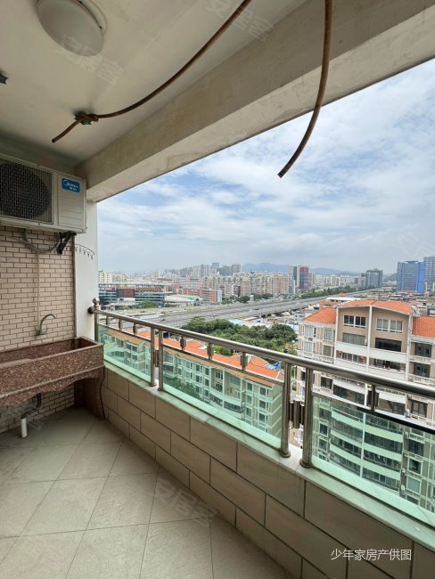 鲁班奖小区,电梯高层前后双阳台,看房钥匙在手随时可看,金帝花园二手